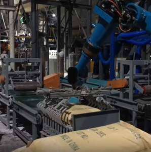 Bras robotisé industriel 6 axes Sooyee SYB2380A avec moteur à boîte de vitesses PLC, charge utile de 80 kg, portée de 2302 mm pour la manutention et la palettisation intensives - Product Image 3