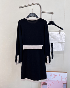 Elegante Vestido Midi de Punto para Mujer, con Ribete en Contraste, Bolsillos de Parche, Manga Larga, Cuello Redondo, Informal, para Oficina, Tipo Suéter - Product Image 2