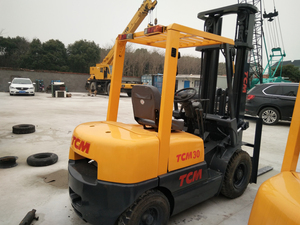 Chariot élévateur TCM 3 étages, chariot élévateur FD 30, 3 étages - Product Image 2