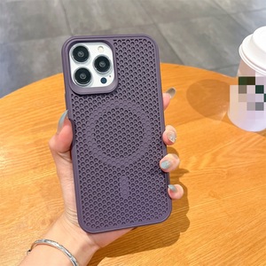 Custodia di ricarica Wireless magnetica per <span class=keywords><strong>iPhone</strong></span> 15 14 Plus 13 12 <span class=keywords><strong>11</strong></span> <span class=keywords><strong>Pro</strong></span> Max <span class=keywords><strong>Cover</strong></span> traspirante - Product Image 6