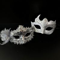 DAMAI Masque de fête vénitien en plastique, motif floral en dentelle noire, imprimé UV, respirant, tendance, pour la Saint-Valentin