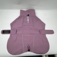 Imperméable pour chien avec logo personnalisé, réfléchissant, col haut, en polyester, pour extérieur, tailles S-4XL, OEM ODM