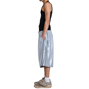 Shorts de basket amples vintage Vapor, streetwear, en maille polyester brillante argentée, shorts de sport personnalisables avec logo, shorts hip-hop pour hommes - Product Image 2