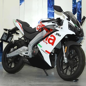 Moto d'occasion Apulia Gpr150 Sports Car EFI refroidie par eau pour réplique de course 250SR Jiaolong 400 APR150-V - Product Image 5