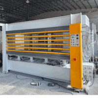 Presse à chaud hydraulique 120 tonnes pour le traitement du bois, le stratage et le laminage des parquettes, des placages de bois MDF et des portes en contreplaqué