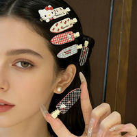 Épingles à cheveux en résine à carreaux Y2K - Pinces crocodiles rétro à carreaux sans plis - Accessoires pour franges et cheveux latéraux - Vente en gros