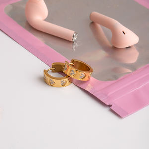 ต่างหู J&D ชุบทอง 18K สแตนเลสประดับเพชรซิคอนสีขาว รูปหัวใจและดาว ต่างหูแฟชั่นโรแมนติก เครื่องประดับสำหรับผู้หญิง - Product Image 5