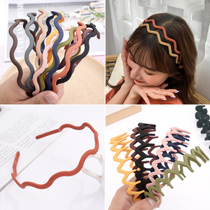 <span class=keywords><strong>Serre</strong></span>-têtes en plastique ondulés en zigzag avec <span class=keywords><strong>peigne</strong></span> à dents, accessoires pour femmes, hommes et filles, finition mate Morandi - Product Image 2
