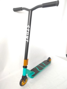 <span class=keywords><strong>Trottinette</strong></span> cascadeuse à <span class=keywords><strong>2</strong></span> roues Usine Prix bon marché <span class=keywords><strong>Trottinette</strong></span> cascadeuse solide pour adulte Sports d'extérieur <span class=keywords><strong>Trottinette</strong></span> à pied - Product Image 5