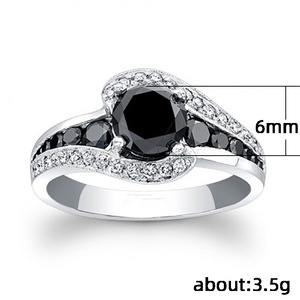 Anello dal Design Classico di Colore Nero per Donne - Product Image 4