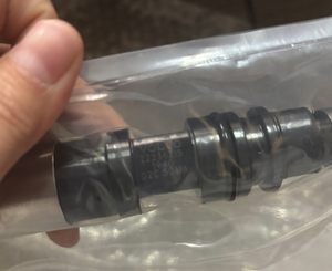 Les injecteurs diesel de 23785768 et 22236215, à savoir les injecteurs à rampe commune, sont 295050-3510, 295050-1940, 295050-0501 - Product Image 5