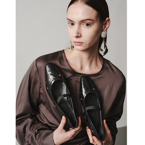 WETKISS OEM <span class=keywords><strong>Ballerine</strong></span> Vintage Punk con Rivetti Mary Jane in Morbida Pelle da Donna, Scarpe Basse con <span class=keywords><strong>Punta</strong></span> Quadrata, Eleganti Scarpe con <span class=keywords><strong>Borchie</strong></span> Stile Bambola - Product Image 4