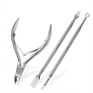 Kit de coupe-ongles en acier inoxydable 4 en 1, ensemble de manucure et pédicure avec pousse-cuticules, sac en PU, logo personnalisé - Product Image 4