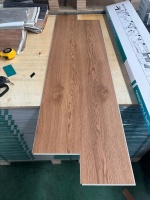 Hete Aanbieding Ecologisch Verantwoorde Waterdichte SPC Rigid Core Vinyl Plank Click Lock Installatie Huishouden Appartement Woonkamer Kantoor