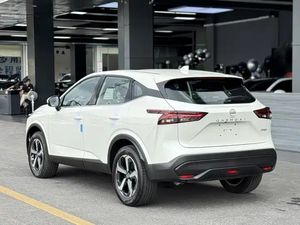 Nissan Qashqai 1.3T CVT Luxe HR13 d'occasion <span class=keywords><strong>2023</strong></span>, moteur Daimler-<span class=keywords><strong>Renault</strong></span>-Nissan, plateforme CMF-C/D - Product Image 4