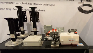 Sistema de Nivelación Automática Hidráulica <span class=keywords><strong>para</strong></span> Autocaravanas de Lujo, Vehículos Recreativos y Camiones de Carga - Product Image 3