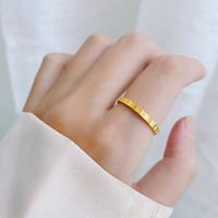 Bague simple et élégante en acier inoxydable avec motif cœur, plaquée or 18 carats, bague d'index contemporaine pour femmes et couples, usage quotidien