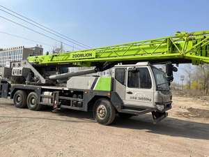 Grue sur camion Zoomlion ZTC350H 35T d'occasion – Équipement de levage fiable avec système hydraulique stable et composants essentiels - Product Image 4