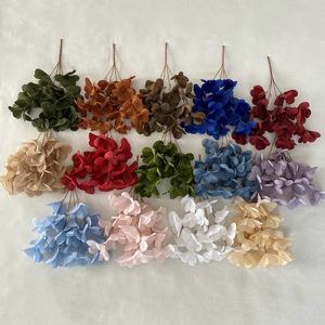 Fleurs artificielles Queyiyi, fleurs de magnolia, 48 cm, décoration de mariage, décoration intérieure, fausses feuilles vertes - Product Image 4