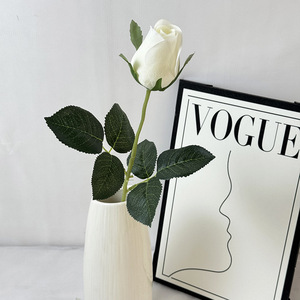 Rosa singola in gomma morbida, <span class=keywords><strong>fiore</strong></span> artificiale per decorazioni nuziali, arte floreale, <span class=keywords><strong>fiore</strong></span> finto per la casa, bouquet da sposa, oggetti di scena per fotografia, <span class=keywords><strong>sala</strong></span> ricevimenti - Product Image 3