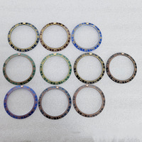 Composants de montre : diamètre 38 mm, diamètre intérieur 30,5 mm, lunette en céramique biseautée.