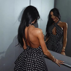 PEEQI SK48 Mini <span class=keywords><strong>Abito</strong></span> Sexy da Donna alla Moda con Stampa a Pois, Scavato, Senza Maniche, <span class=keywords><strong>Halter</strong></span>, Schiena Scoperta e Pieghe, Ideale per Nightclub - Product Image 2