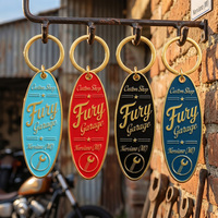 Porte-clés personnalisé en alliage de zinc plaqué or, allongé, avec logo de garage étoile clé rétro en écriture cursive et étiquette de motel vintage émaillée