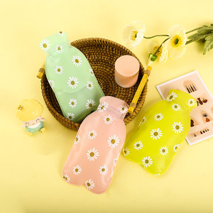 Chrysanthemum Pvc Hand Warmer Thickened Insulated Water Filled Hot Water Bottle Cartoon Winter Gift Mixed Colors Shipped - Product Image 4