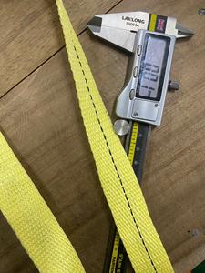 Sangle en polyester jaune de 25 mm, capacité de charge de 800 kg, sangle de fixation robuste pour la sécurisation, l'arrimage et l'emballage des marchandises - Product Image 2