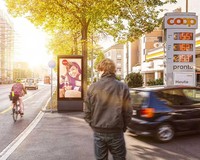 Écran LCD TFT Samsung LTI750HF01 75 pouces avec luminosité ultra élevée 2500 nits FHD 120 Hz pour affichage numérique extérieur DOOH