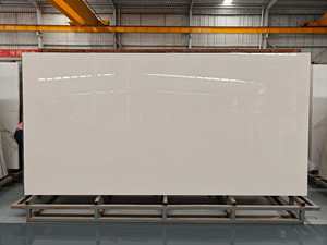 Saana, une pierre frittée haut de gamme à l'aspect marbre, inspirée du marbre naturel Crema Marfil, haute qualité et bon prix, excellent service - Product Image 1