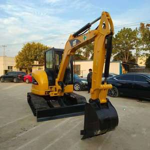 Mini-excavatrice sur chenilles Caterpillar 304C d'occasion, 4 tonnes, en bon état, avec moteur et boîte de vitesses, modèle 2023, vente à prix réduit - Product Image 3