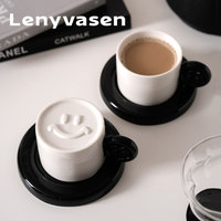 Tasse à café en céramique moderne originale avec bouton décoratif, soucoupe faite à la main, compatible lave-vaisselle et micro-ondes, haut de gamme et créative