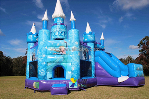 Structure gonflable combinée thème neige avec toboggan et bannières, château gonflable princesse des neiges avec toboggan - Product Image 4