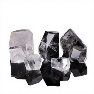 Vente en gros de cristaux de quartz naturel transparents de marque Dongqing, formes libres, polis, sculptés, pierres de guérison d'art populaire pour la décoration - Product Image 3