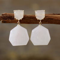 Boucles d'oreilles clous géométriques de luxe en laiton plaqué or avec labradorite, améthyste et amazonite taille princesse, bijoux