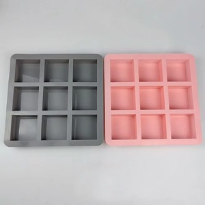 Moule en silicone 3D carré à 9 cavités pour la fabrication artisanale de savons, bougies, résines et gâteaux - Stock usine - Product Image 5