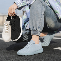 Chaussures de marche à lacets épaisses pour femmes et hommes avec empeigne en maille amortissante, baskets tendance
