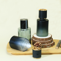 Diffuseur d'huiles essentielles d'aromathérapie colorée de 120ml en gros bouteille de désodorisant de voiture bouteille de parfum vide bouteille de parfum parfum