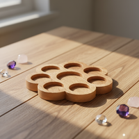 Handgefertigtes Geschnitztes Rundes Holz-Gewürztablett mit Nachhaltigem Multifunktionsdesign Maßgefertigter Lieferant