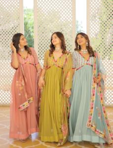 Alta calidad Faux Georgette bordado Zari lentejuelas trabajo Alia corte vestido perfecto para novia y ocasión especial desgaste - Product Image 2