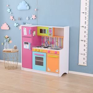 Cuisine de jeu en bois vintage aux couleurs vives pour enfants avec four, robinet et accessoires de cuisine. - Product Image 3