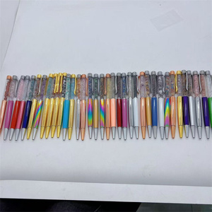<span class=keywords><strong>Pietre</strong></span> <span class=keywords><strong>preziose</strong></span> di carv rosa oro argento metallo fatto a mano chips di cristallo artigianato multi colore di cristallo penna a sfera per il regalo - Product Image 4