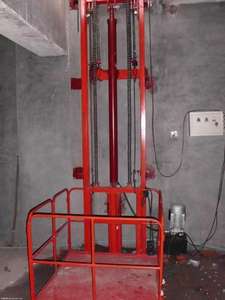 Plataforma Elevadora Hidráulica de Riel Montada en la Pared con Capacidad de Carga de 500 kg, Fabricada en China, Certificación <span class=keywords><strong>CE</strong></span>, Elevador de Carga de Tipo Riel - Product Image 3