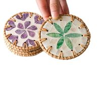 Natuurlijke schelpmozaïek rotan onderzetterset, boho handgeweven onderzetters met bloemenpatroon voor salontafel, huisdecoratie, hittebestendig, cadeau