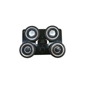 ล้อรองรับรองเท้าบูต LSC-10 แบบปรับได้ 5 ล้อ สำหรับลิฟต์ก่อสร้าง - Product Image 3