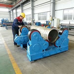 Rotatore Automatico Efficiente per Saldatura Tubi con Rulli in Gomma, Motore e Componenti del Cuscinetto - Product Image 1