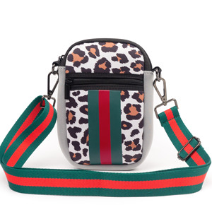 <span class=keywords><strong>HONOUR</strong></span> ME, venta al por mayor, bolso cruzado Universal de neopreno para teléfono móvil, bolso de moda con estampado de leopardo de neopreno, bolso para teléfono móvil - Product Image 4