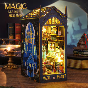 Magic Market, bibliothèque en bois 3D |   Kit de modèle de maison miniature à faire soi-même |   Décoration artisanale pour maison de poupée |   Anniversaire créatif - Product Image 3