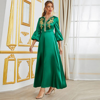 Vert Vente Chaude Moins Cher Femmes Musulmanes Robes Pas Cher Broder Abaya Femmes Robe Musulmane